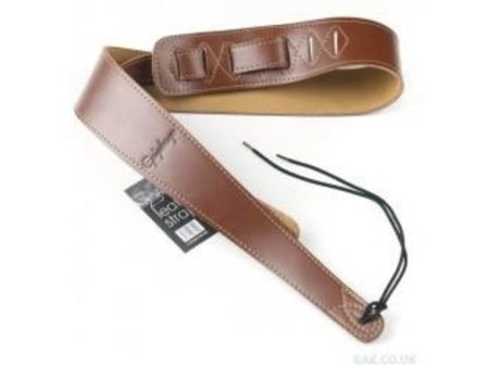 cuero color marron.